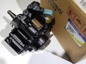 Genuine New fuel pump 6720700001 for SsangYong Rexton Kyron Actyon 2012~2015 - Picture 1 of 4