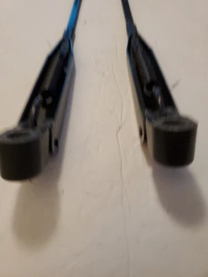 Saturn S Series 1991 2001 brazos limpiaparabrisas izquierdo y derecho OEM con tapas Foto 1 de 4