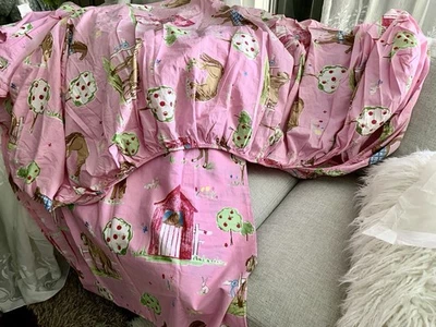 Juego De 2 Sábanas Rosa Granate Hill The Company Niños Caballos Granero Manzano  Foto 1 de 4