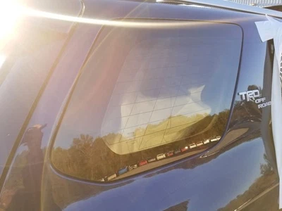 10-24 TOYOTA 4RUNNER OEM PASSENGER RIGHT REAR QUARTER GLASS WINDOW  Foto 1 de 4