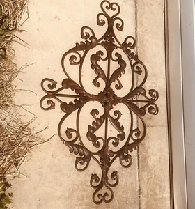 Eisen dekorative Schnörkelarbeit Wandbehang dunkelbraun 42" hängt Vert/Horiz 2" tief - Bild 1 von 6