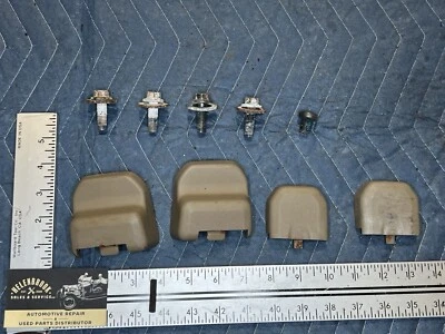 Parafusos de âncora para assento de passageiro dianteiro Volvo XC70 S80 2008-2015 e acabamento bronzeado fabricante de equipamento original #4213E - Imagem 1 de 4