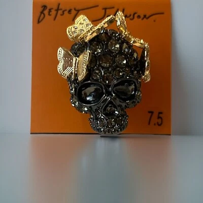 Anillo Betsey Johnson GLAM Calavera con Mariposas Cristales Hematita Negro Talla 7.5 Nuevo con Etiquetas Foto 1 de 4