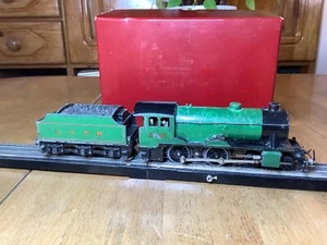 Trix Twin 3 Rail AC 4/536 Pre War LNER Green 4-4-0 Hunt Class Loco 298 Pychley - Picture 1 of 9