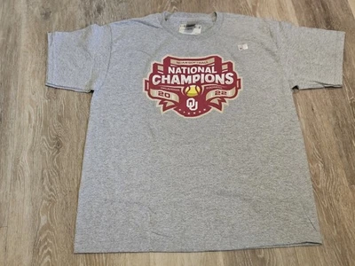 Oklahoma Sooners Youth XL 2022. Camiseta Campeones Nacionales de Softbol Foto 1 de 3