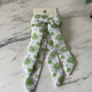 Long Tail Clover Bow Hair Clips (2) St. Patrick's Day. NWT - Picture 1 of 6