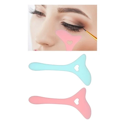 .›Eyebrow Pencil Stencil Silicone Tail Spoon Flexible Eyeliners Template For Mak - Image 1 of 4