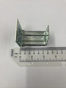 Venetian Blind 50mm Metal Centre Support Bracket - Silver - Picture 1 of 5