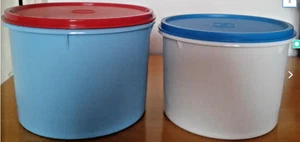 Two Tupperware Canisters Round ~ 5 + 7 Cups ~ Blue Red White w/ Seals New - Picture 1 of 1