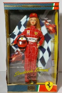 Bambola Barbie Scuderia Ferrari Vintage Edizione da Collezione 2000 Mattel Formula 1 Racing - Foto 1 di 24
