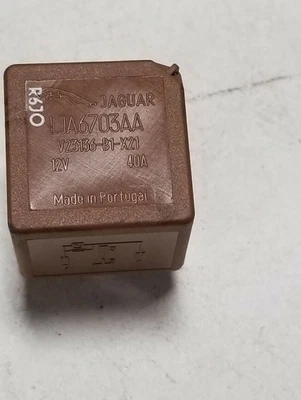 Реле оригинальное Jaguar XK8 XJ8 XJR VDP LJA6703AA - Изображение 1 из 4
