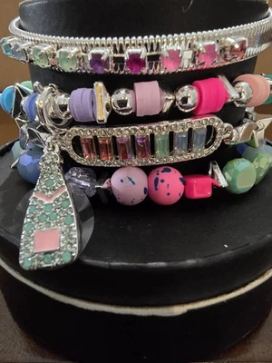 Bomb Party Holiday 2023 Stacks RBP6867 Pop The Bubbly And Celebrate, plateado Foto 1 de 4