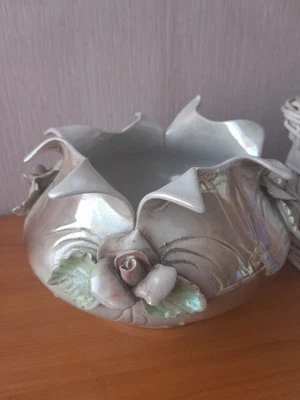 flowerpot made of natural porcelain - Image 1 of 4