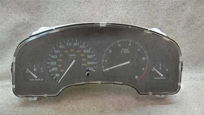 Cuadro de instrumentos velocímetro 22688555 compatible con 02-03 SATURN VUE K17-177822 Foto 1 de 4