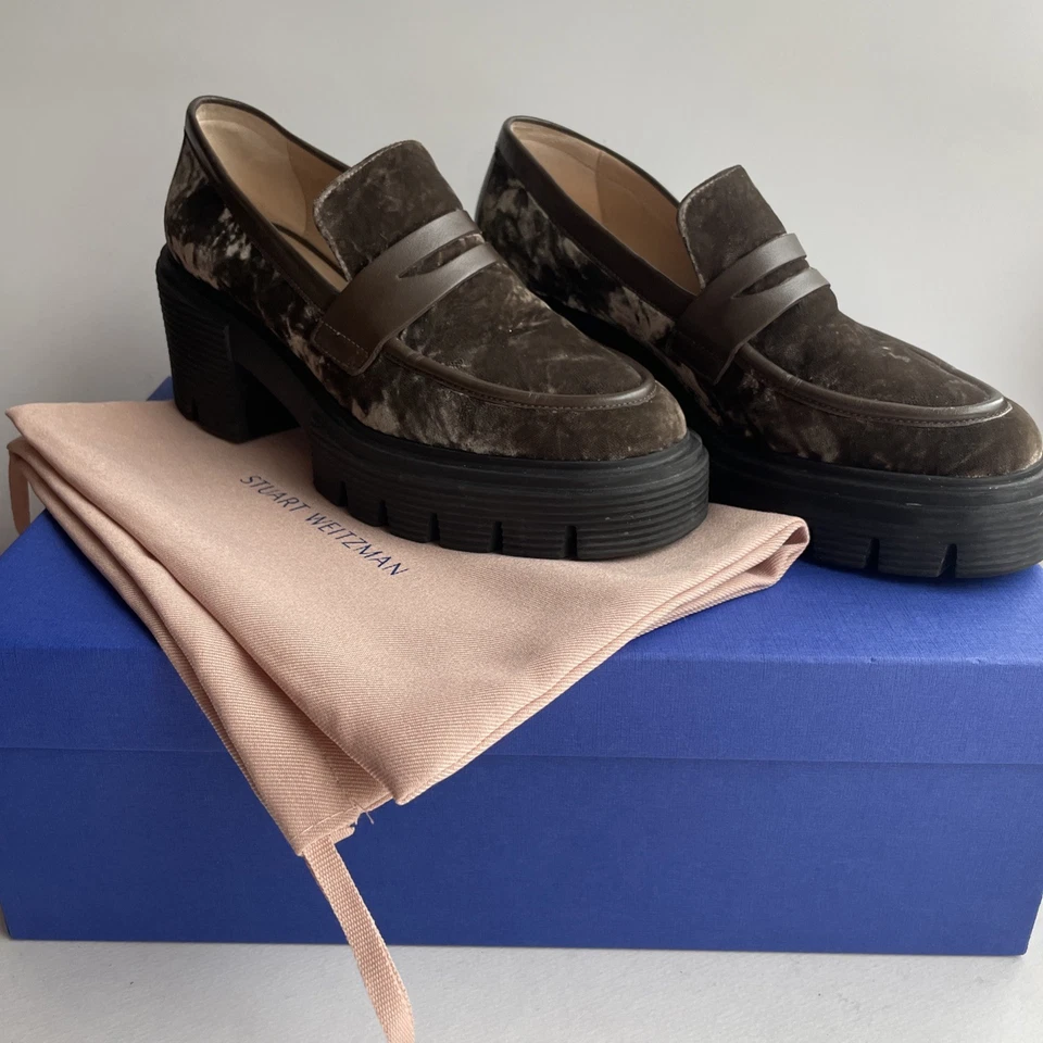Mocasín/terciopelo trufa Stuart Weitzman Soho EE. UU. 6B/UE 36,5 apenas usado en caja Foto 1 de 4
