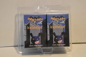 KIDROBOT BATMAN--VINYL MINI SERIES--FIGURE 2 PACK (NEW) - Picture 1 of 7