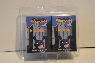 KIDROBOT BATMAN--VINYL MINI SERIES--FIGURE 2 PACK (NEW) - Image 1 of 4