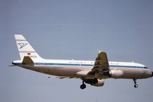 300722/ Foto - AIRBUS A 320 - CONDOR - D-AICA - Retrojet - Imagen 1 de 1