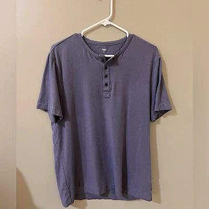 Camiseta Para Hombre Mediana Paige Madera Dura Manga Corta Henley Elástica Azul - Imagen 1 de 5