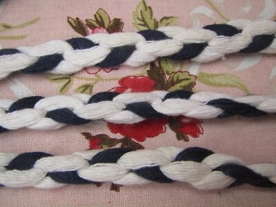 750 cm de galon  ancien  natté largeur 1,3 cm coton ameublement - Photo 1/4