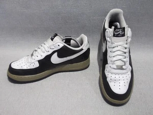 RARE SIGNED Nike Air Force 1 '07 82 Low White Black 315122-191 UK 9 / EU 44 - Picture 1 of 13