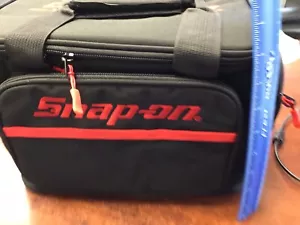 NUOVO Snap-On Tools 2022 NERO e ROSSO Borsa con 4 divisori in plastica SSX22P118 - Foto 1 di 12