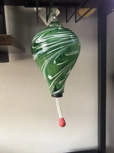 Hummingbird feeder blown glass green and white swirls - Picture 1 of 12