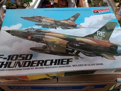 MONOGRAM 1/48 F-105D THUNDERCHIEF MIOB! - Image 1 of 4