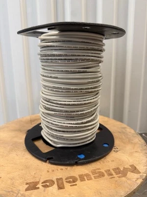 Alambre de cobre macizo THHN 10 AWG 190 FT. Blanco. 600V. Foto 1 de 2