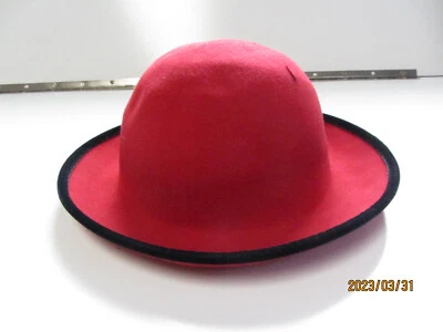 Sombrero Betmar Street Smart Rojo Brillante Lana Hecho en EE. UU. Iglesia o Moda Foto 1 de 4