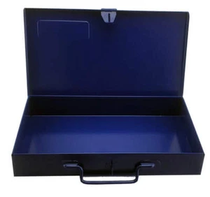 Dunkelblauer Metall Werkzeugkoffer mit Klappdeckel und Riegel, ideal für 3/8" Steckschlüssel - Bild 1 von 4