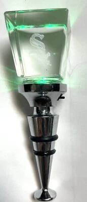 Chicago White Sox Grabado Láser Led Vino Lite Up Botella Tapón Vidrio Metal MLB Foto 1 de 4