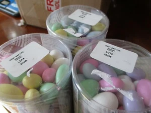 Menge neuer Jordan Mandeln Premium - Süßigkeiten beschichtet - DREI, 21 OZ KANISTER - Bild 1 von 3