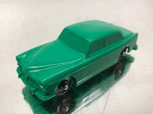 GALANITE SWEDEN VOLVO AMAZON VINYL VINTAGE TOY -GREEN 1:43- GOOD - 460 - Imagen 1 de 5