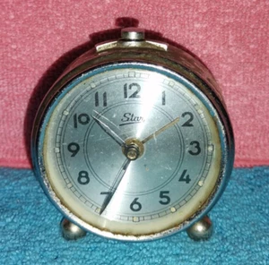 Reloj despertador vintage *mecánico* STAR para piezas o reparación - Imagen 1 de 3