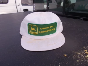 Distressed Dealer John Deere Farmers Impl Bloomington Wisconsin Snapback Cap - Picture 1 of 6