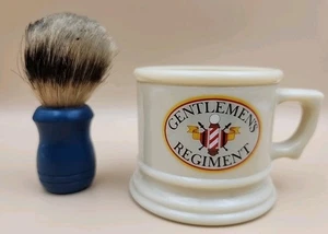Juego de taza y cepillo de afeitar estilo boticario vintage AVON 1982 - Imagen 1 de 13