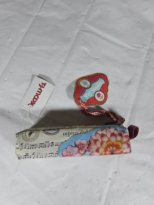 Muñequera de tela roja Loop NYC diseño dorado correa de terciopelo azul falta tirador de cremallera Foto 1 de 4