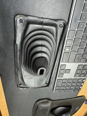 Porsche Shift Boot Bellow - 964 89-94  993-424-139-00 99342413900 - Image 1 of 4