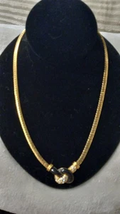 Vintage signierte Avon Halskette schwarz Emaille klar Strass goldfarben Knoten - Bild 1 von 14