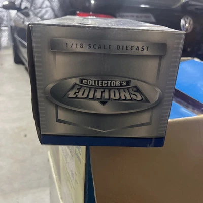 Dodge Coronet R/T 1970 escala 1:18 coche fundido a presión púrpura edición de coleccionista KB Hol Foto 1 de 3