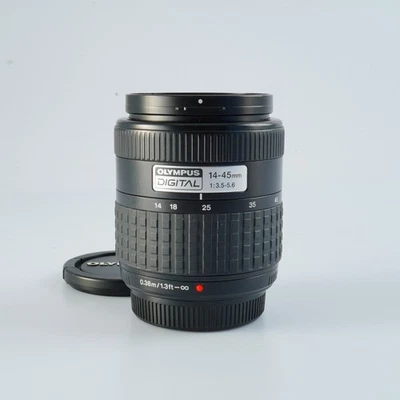 EXCELLENT OLYMPUS ZUIKO DIGITAL 14-45mm F/3.5-5.6 Zoom Lens - Image 1 of 4