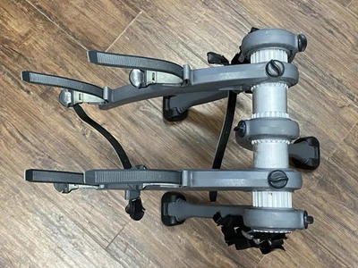 Suporte para rack de bicicleta Saris Bones tronco para carro e SUV 2 bicicletas 801 - Imagem 1 de 4