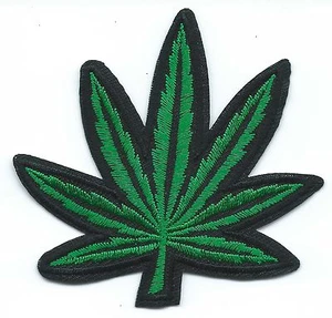 Marijuana Leaf Embroidered Patch Iron-on Good Luck Magic Charm - Picture 1 of 1