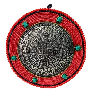 Mandala espiritual de metal redondo piedra roja colgante de pared tibetano Nepal decoración del hogar - Imagen 1 de 4