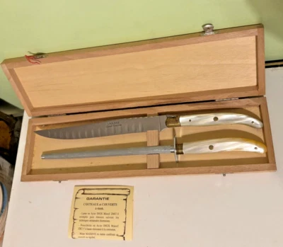 LAGUIOLE CLAUDE DOZORME COUTEAU à VIANDE AIGUISEUR en CORNE NEUF COFFRET BOIS - Photo 1/4