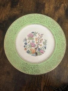 Vintage Imperial Salem China Green Plate with 23 Karat Gold Trim Floral Pattern - Picture 1 of 2