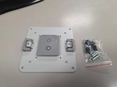 HUMANSCALE VESA PLATE MONITOR PLATE MOUNT 100X100MM FOR M8 M2 M-FLEX WITH SCREWS - Image 1 of 2