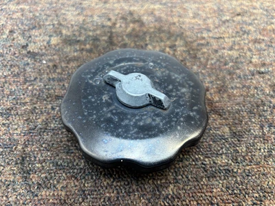 1984-86 Honda ATC200S 86-87 ATC125M OEM Fuel Gas Filler Cap Lid SEE NOTES - Image 1 of 4