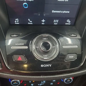 Audio Equipment Radio Control Panel 8.0" Screen Fits 17-19 ESCAPE 1052634 - Imagen 1 de 15